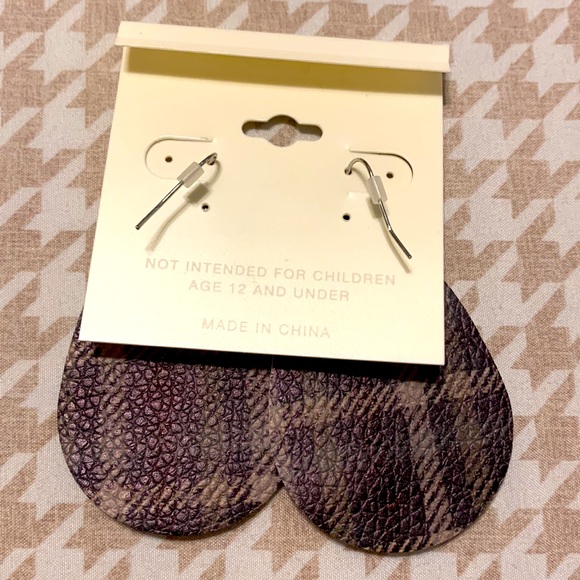 NWT. Cato leather-feel teardrop earrings. Cute plaid design. - Picture 2 of 2